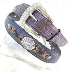 Ariat Grip Strip Leather Belt Mens Size 44/110 Brown Buckle Cowboy Ranch Rodeo